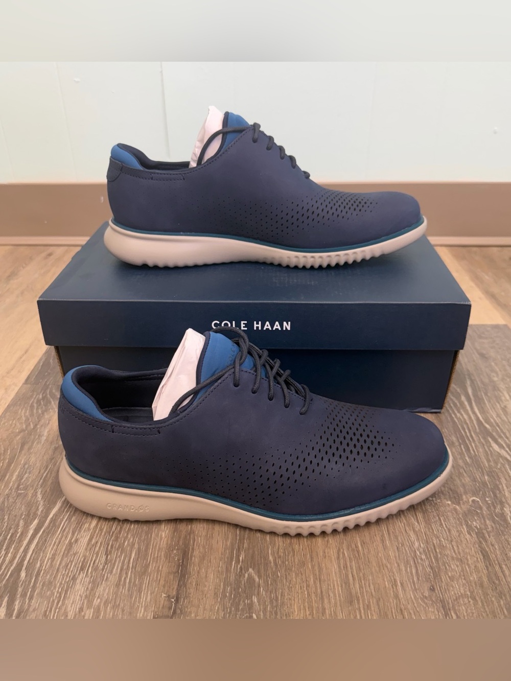 Cole Haan Men's 2.ZERØGRAND Laser Wingtip Oxford in the Midnight Moon Nubuck • 9